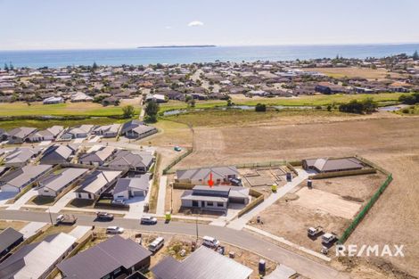 Photo of property in 43 Kotiate Street, Papamoa Beach, Papamoa, 3118