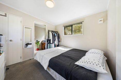 Photo of property in 46 Stoney Creek Drive, Waitakere, Henderson, 0782