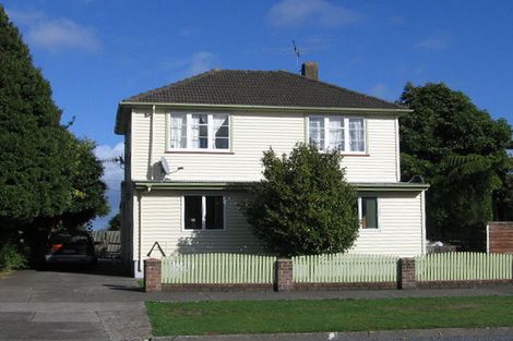 Photo of property in 1351 High Street, Taita, Lower Hutt, 5011