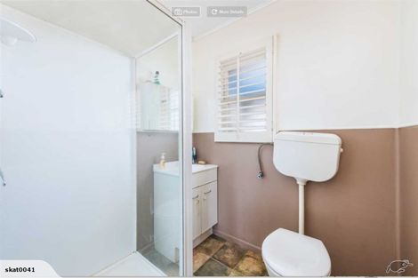 Photo of property in 9 Paton Avenue, Te Atatu South, Auckland, 0610