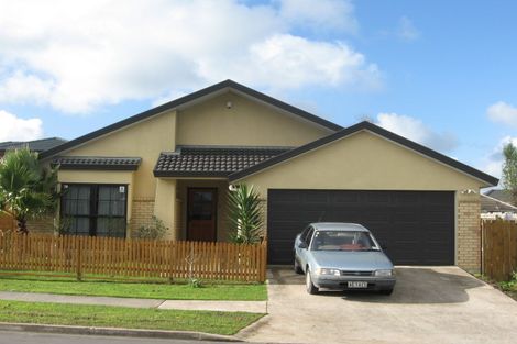 Photo of property in 3 Saralee Drive, Manurewa, Auckland, 2105