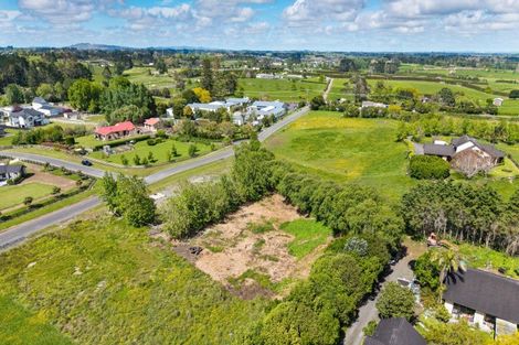 Photo of property in 9 Karaka School Lane, Karaka, 2580