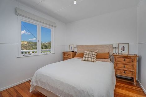 Photo of property in 4 Ocean Beach Road, Tairua, 3508