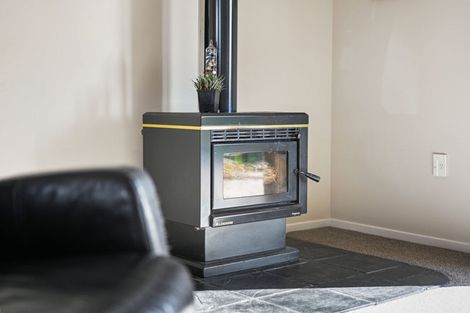 Photo of property in 28 Church Road, Pukete, Hamilton, 3200