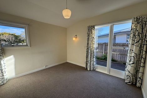 Photo of property in 11 Tuirau Place, Ilam, Christchurch, 8041