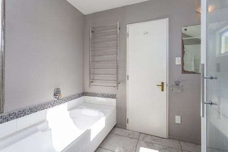 Photo of property in 29 Chepstow Avenue, Fendalton, Christchurch, 8052