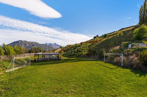Photo of property in 8 Trench Hill Road, Frankton, Queenstown, 9371
