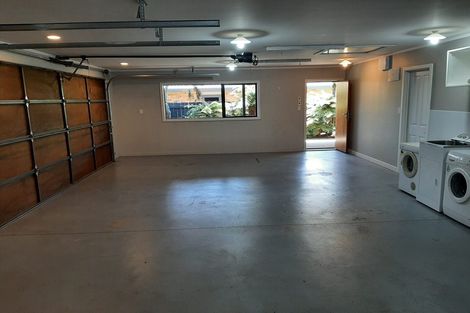 Photo of property in 65 Peter Hall Drive, Kelvin Grove, Palmerston North, 4414