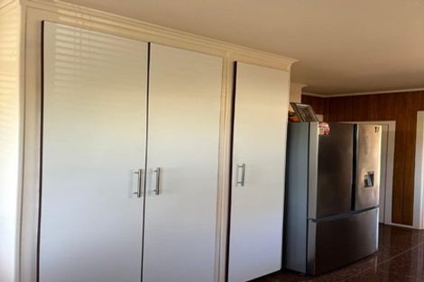 Photo of property in 99 Stottholm Road, Titirangi, Auckland, 0604