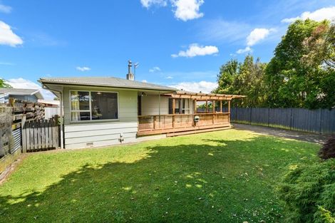 Photo of property in 16 Carter Crescent, Awapuni, Palmerston North, 4412
