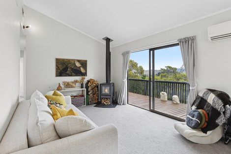 Photo of property in 22 The Bollard, Whitby, Porirua, 5024