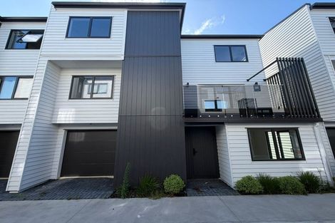 Photo of property in 58e Friesian Drive, Mangere, Auckland, 2022