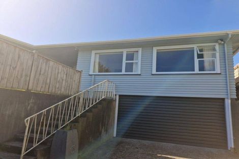 Photo of property in 2 Shortland Street, Lower Vogeltown, New Plymouth, 4310