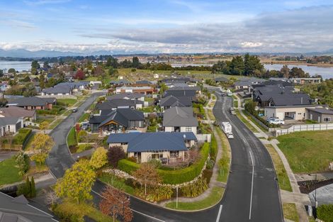 Photo of property in 2 Puketutu Grove, Motueka, 7120