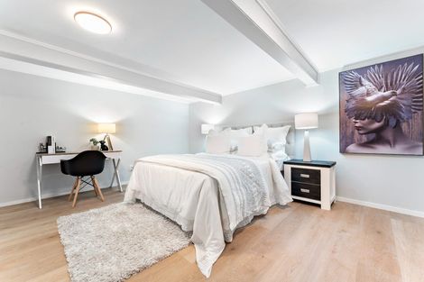 Photo of property in 4 Kelston Street, New Lynn, Auckland, 0600