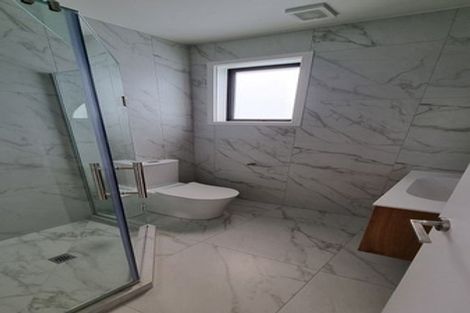 Photo of property in 64e Buscomb Avenue, Henderson, Auckland, 0610