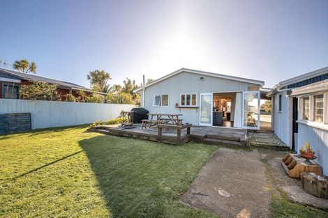 Photo of property in 14 Coates Street, Westport, 7825