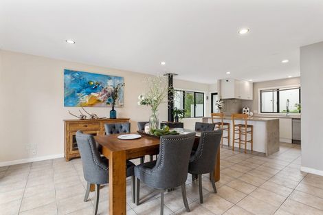 Photo of property in 7 Chatham Avenue, Paremoremo, Auckland, 0632