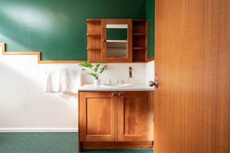 Photo of property in 25 Chester Street, Taradale, Napier, 4112