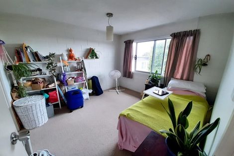 Photo of property in 1/72l Kitchener Road, Milford, Auckland, 0620