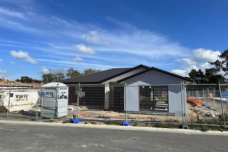 Photo of property in 14 Cutfield Lane, Kumeu, 0810