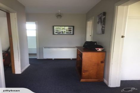 Photo of property in 33 Colwyn Street, Bryndwr, Christchurch, 8053