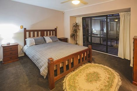 Photo of property in 1/38 Ambleside Drive, Northpark, Auckland, 2013