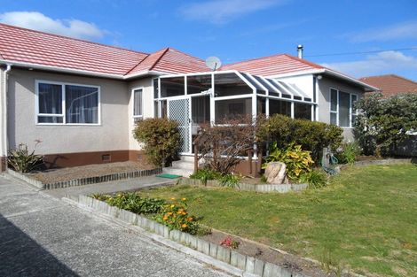 Photo of property in 107 Tipahi Street, Nelson South, Nelson, 7010