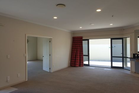 Photo of property in 38 Rochfort Road, Havelock North, 4130