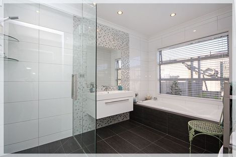 Photo of property in 28 Andrews Street, Foxton Beach, Foxton, 4815