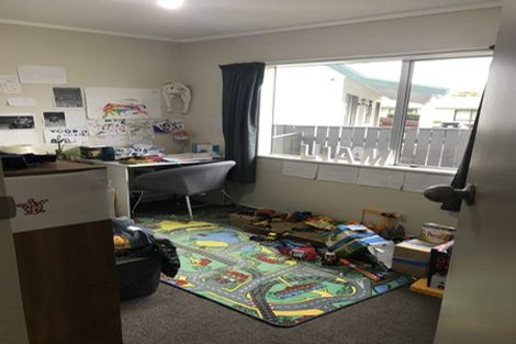 Photo of property in 87 Benmore Avenue, Cloverlea, Palmerston North, 4412