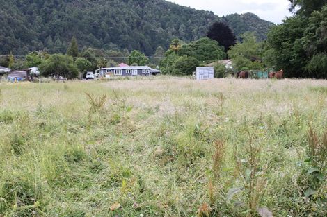 Photo of property in 115a Fairfax Street, Murchison, 7007