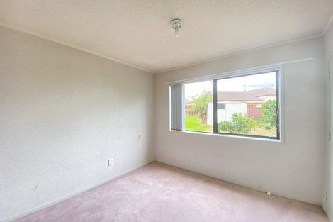 Photo of property in 36 Cromdale Avenue, Highland Park, Auckland, 2010