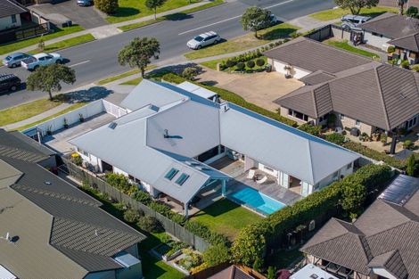 Photo of property in 610 Gloucester Road, Papamoa Beach, Papamoa, 3118