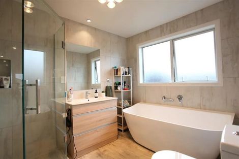 Photo of property in 61 Bayvista Drive, Karaka, Papakura, 2113