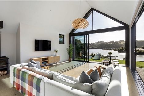 Photo of property in 1371b Taieri Mouth Road, Taieri Mouth, 9091