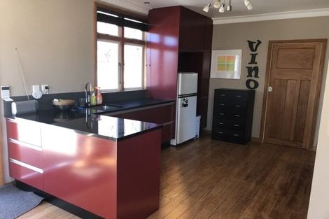 Photo of property in 32 Hardie Street, Hokowhitu, Palmerston North, 4410