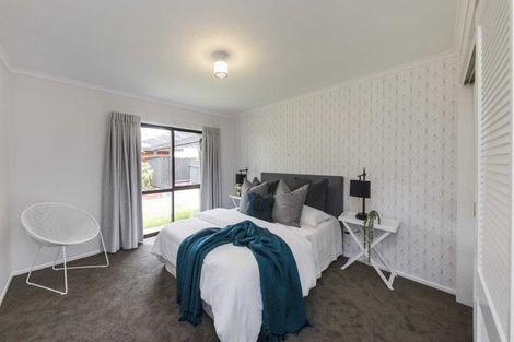 Photo of property in 20 Colonial Place, Kelvin Grove, Palmerston North, 4414