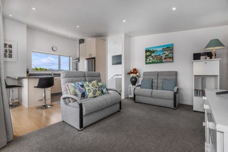 Photo of property in 5a Motuhara Road, Plimmerton, Porirua, 5026