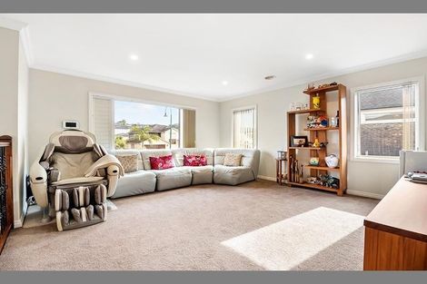 Photo of property in 5 Kilkelly Avenue, Pinehill, Auckland, 0632