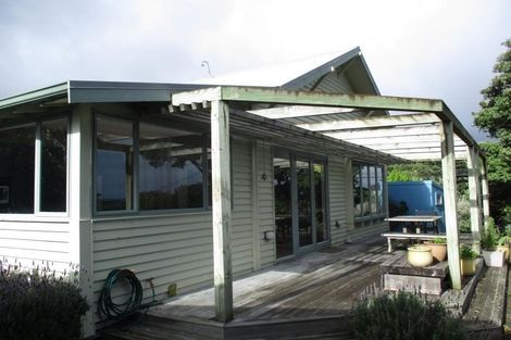Photo of property in 137 Wellington Road, Paekakariki, 5034