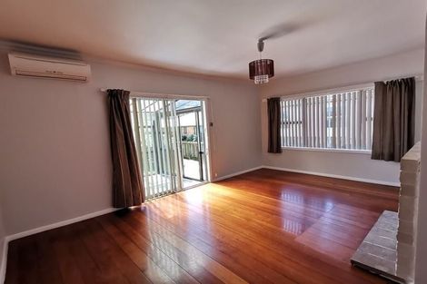 Photo of property in 9 Hinau Street, Tawa, Wellington, 5028