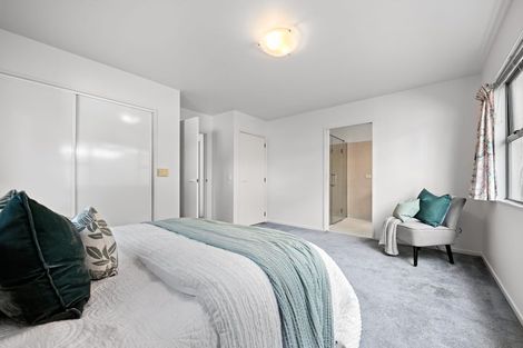 Photo of property in 2/94 Pretoria Street, Hutt Central, Lower Hutt, 5010