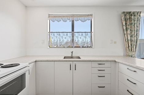 Photo of property in 2/20 Kirsten Place, Parklands, Christchurch, 8083