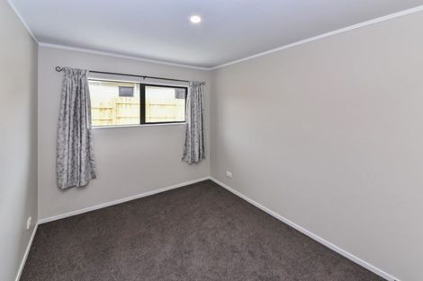 Photo of property in 67b Arimu Road, Papakura, 2110