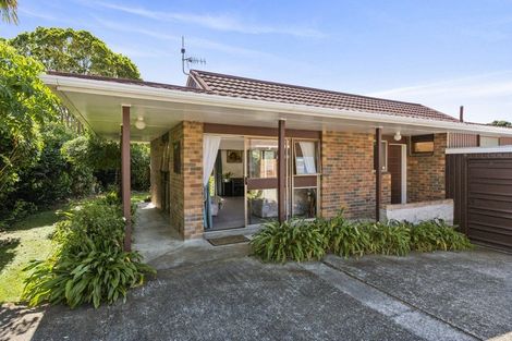 Photo of property in 4 Edgewater Street, Waikanae, 5036
