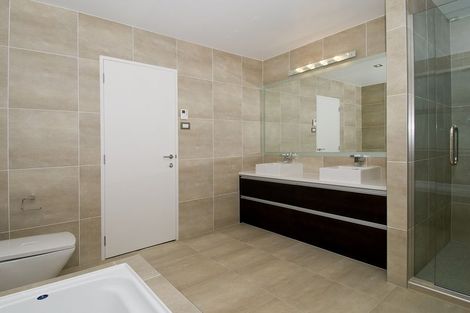 Photo of property in 126 Wheturangi Road, Greenlane, Auckland, 1051