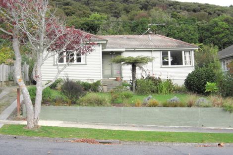 Photo of property in 54 Hay Street, Naenae, Lower Hutt, 5011
