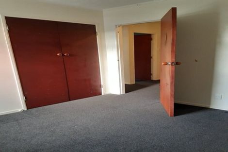 Photo of property in 142 Mark Avenue, Grenada Village, Wellington, 6037