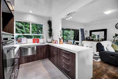 Photo of property in 118 Huatoki Street, Frankleigh Park, New Plymouth, 4310